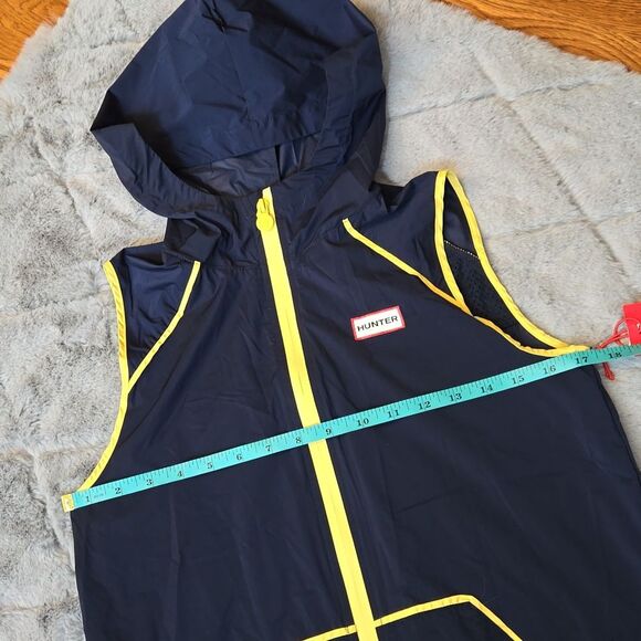 Hunter Navy/Yellow Lightweight Full Zip Vest, Unisex Kids Large, NWT - Picture 4 of 11